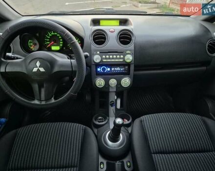 Мицубиси Кольт 2008 в Одессе на Automoto.ua Красный Мицубиси Кольт, объемом двигателя 1.3 л и пробегом 142 тыс. км за 5500 $, фото 6 на Automoto.ua