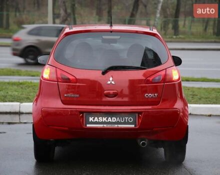 Червоний Міцубісі Кольт, об'ємом двигуна 1.3 л та пробігом 20 тис. км за 7400 $, фото 4 на Automoto.ua
