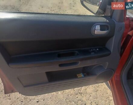 Червоний Міцубісі Кольт, об'ємом двигуна 1.33 л та пробігом 270 тис. км за 3900 $, фото 7 на Automoto.ua