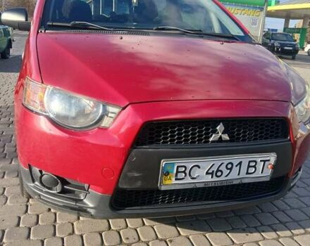 Красный Мицубиси Кольт, объемом двигателя 1.33 л и пробегом 133 тыс. км за 4500 $, фото 3 на Automoto.ua
