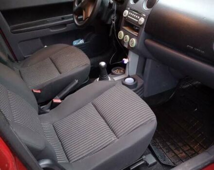 Червоний Міцубісі Кольт, об'ємом двигуна 1.33 л та пробігом 98 тис. км за 5000 $, фото 3 на Automoto.ua