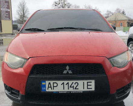 Мицубиси Кольт 2009 в Харькове на Automoto.ua Красный Мицубиси Кольт, объемом двигателя 1.1 л и пробегом 190 тыс. км за 4000 $, фото 1 на Automoto.ua