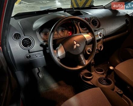 Красный Мицубиси Кольт, объемом двигателя 1.33 л и пробегом 110 тыс. км за 4700 $, фото 10 на Automoto.ua