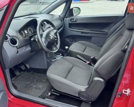 Червоний Міцубісі Кольт, об'ємом двигуна 1.2 л та пробігом 120 тис. км за 3850 $, фото 9 на Automoto.ua