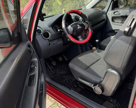 Червоний Міцубісі Кольт, об'ємом двигуна 1.12 л та пробігом 128 тис. км за 3599 $, фото 3 на Automoto.ua