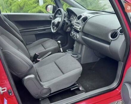Червоний Міцубісі Кольт, об'ємом двигуна 1.2 л та пробігом 120 тис. км за 3850 $, фото 5 на Automoto.ua