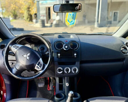 Червоний Міцубісі Кольт, об'ємом двигуна 1.33 л та пробігом 269 тис. км за 5500 $, фото 10 на Automoto.ua