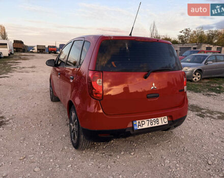 Червоний Міцубісі Кольт, об'ємом двигуна 1.33 л та пробігом 202 тис. км за 5999 $, фото 5 на Automoto.ua