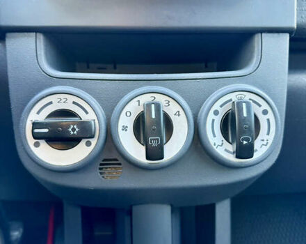 Червоний Міцубісі Кольт, об'ємом двигуна 1.33 л та пробігом 269 тис. км за 5500 $, фото 19 на Automoto.ua