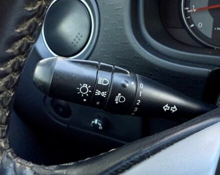 Червоний Міцубісі Кольт, об'ємом двигуна 1.3 л та пробігом 269 тис. км за 5500 $, фото 23 на Automoto.ua