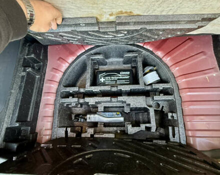 Червоний Міцубісі Кольт, об'ємом двигуна 1.33 л та пробігом 269 тис. км за 5500 $, фото 14 на Automoto.ua