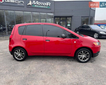 Красный Мицубиси Кольт, объемом двигателя 1.33 л и пробегом 203 тыс. км за 5499 $, фото 6 на Automoto.ua