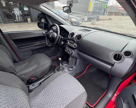 Червоний Міцубісі Кольт, об'ємом двигуна 1.33 л та пробігом 202 тис. км за 5999 $, фото 11 на Automoto.ua