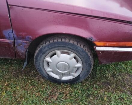 Красный Мицубиси Кольт, объемом двигателя 1.5 л и пробегом 12 тыс. км за 310 $, фото 3 на Automoto.ua