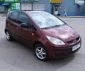 Красный Мицубиси Кольт, объемом двигателя 1.3 л и пробегом 350 тыс. км за 3850 $, фото 1 на Automoto.ua