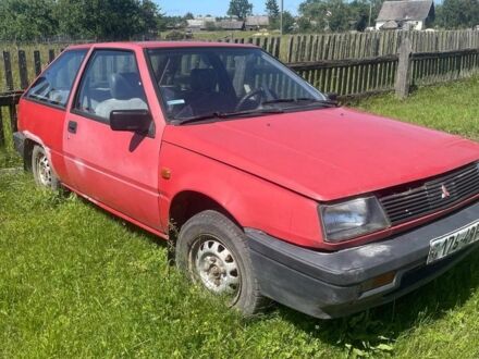 Міцубісі Кольт 1987 у Вараш (Кузнецовськ) на Automoto.ua Червоний Міцубісі Кольт, об'ємом двигуна 1 л та пробігом 160 тис. км за 499 $, фото 1 на Automoto.ua