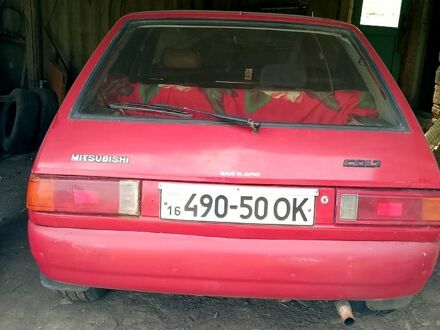 Міцубісі Кольт 1988 у Одесі на Automoto.ua Червоний Міцубісі Кольт, об'ємом двигуна 1.3 л та пробігом 0 тис. км за 1000 $, фото 1 на Automoto.ua