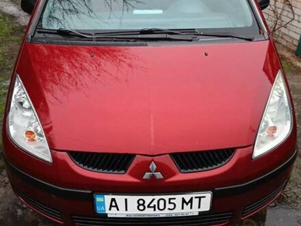 Красный Мицубиси Кольт, объемом двигателя 1.3 л и пробегом 216 тыс. км за 4100 $, фото 1 на Automoto.ua
