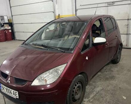 Червоний Міцубісі Кольт, об'ємом двигуна 1.3 л та пробігом 300 тис. км за 4000 $, фото 1 на Automoto.ua