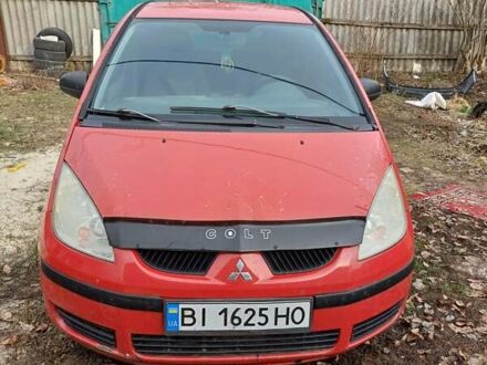 Міцубісі Кольт 2006 у Валках на Automoto.ua Червоний Міцубісі Кольт, об'ємом двигуна 1.3 л та пробігом 183 тис. км за 3300 $, фото 1 на Automoto.ua