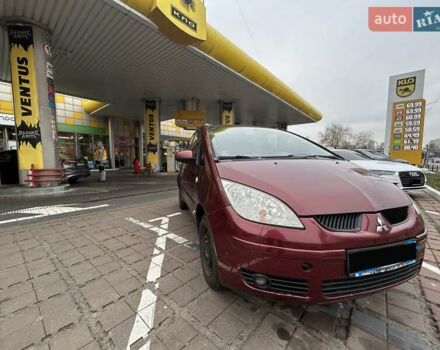 Красный Мицубиси Кольт, объемом двигателя 1.5 л и пробегом 372 тыс. км за 3300 $, фото 1 на Automoto.ua