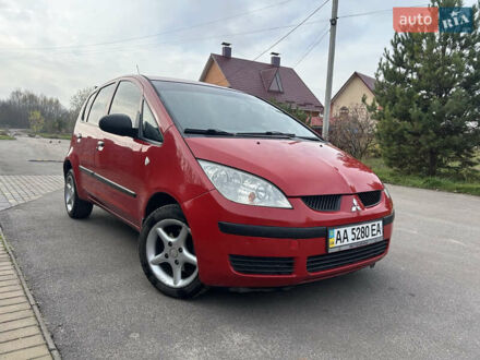 Красный Мицубиси Кольт, объемом двигателя 1.33 л и пробегом 138 тыс. км за 3800 $, фото 1 на Automoto.ua