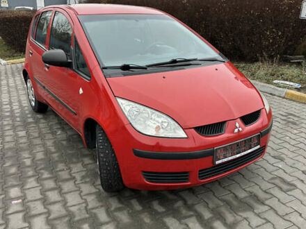 Красный Мицубиси Кольт, объемом двигателя 1.3 л и пробегом 90 тыс. км за 5400 $, фото 1 на Automoto.ua