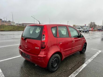 Красный Мицубиси Кольт, объемом двигателя 0 л и пробегом 192 тыс. км за 1350 $, фото 1 на Automoto.ua