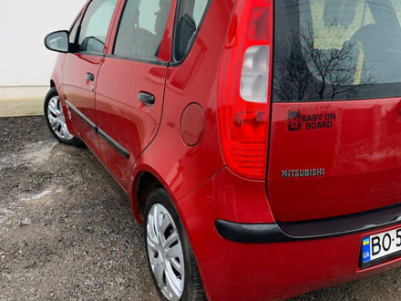Красный Мицубиси Кольт, объемом двигателя 1.1 л и пробегом 125 тыс. км за 5000 $, фото 1 на Automoto.ua
