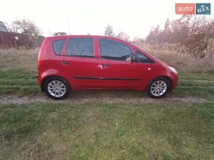 Красный Мицубиси Кольт, объемом двигателя 1.36 л и пробегом 150 тыс. км за 5200 $, фото 1 на Automoto.ua