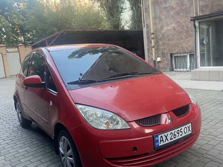 Красный Мицубиси Кольт, объемом двигателя 1.3 л и пробегом 70 тыс. км за 3900 $, фото 1 на Automoto.ua