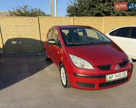 Красный Мицубиси Кольт, объемом двигателя 1.3 л и пробегом 168 тыс. км за 4999 $, фото 1 на Automoto.ua