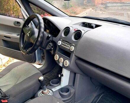 Мицубиси Кольт 2007 в Сумах на Automoto.ua Мицубиси Кольт, объемом двигателя 1.3 л и пробегом 240 тыс. км за 4500 $, фото 4 на Automoto.ua