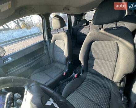 Міцубісі Кольт, об'ємом двигуна 1.33 л та пробігом 172 тис. км за 3800 $, фото 4 на Automoto.ua