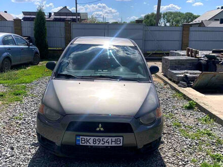 Міцубісі Кольт 2009 у Рівному на Automoto.ua Міцубісі Кольт, об'ємом двигуна 1.3 л та пробігом 0 тис. км за 5500 $, фото 1 на Automoto.ua