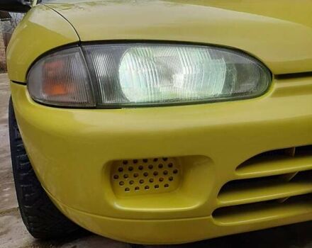 Желтый Мицубиси Кольт, объемом двигателя 1.3 л и пробегом 80 тыс. км за 1600 $, фото 4 на Automoto.ua