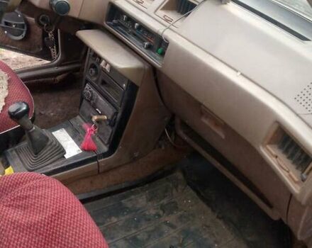 Мицубиси Кольт 1987 в Пирятине на Automoto.ua Серый Мицубиси Кольт, объемом двигателя 0 л и пробегом 270 тыс. км за 1206 $, фото 2 на Automoto.ua