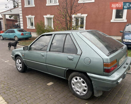 Міцубісі Кольт 1987 у Чернівцях на Automoto.ua Сірий Міцубісі Кольт, об'ємом двигуна 1.8 л та пробігом 232 тис. км за 600 $, фото 9 на Automoto.ua