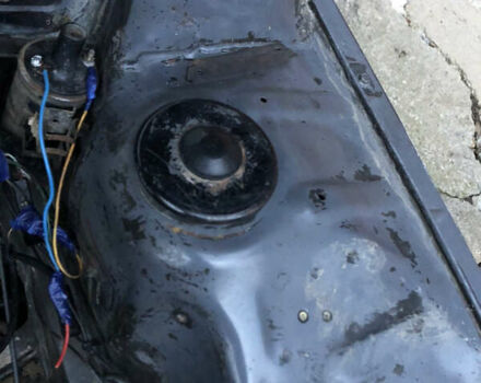 Серый Мицубиси Кольт, объемом двигателя 1.5 л и пробегом 290 тыс. км за 399 $, фото 3 на Automoto.ua