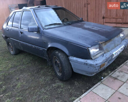 Серый Мицубиси Кольт, объемом двигателя 1.5 л и пробегом 290 тыс. км за 399 $, фото 1 на Automoto.ua