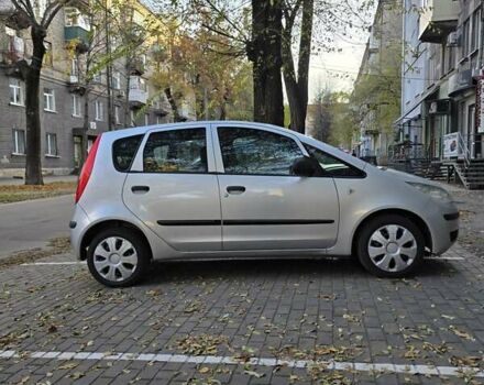 Міцубісі Кольт 2004 у Кам'янське (Дніпродзержинськ) на Automoto.ua Сірий Міцубісі Кольт, об'ємом двигуна 1.3 л та пробігом 170 тис. км за 4400 $, фото 3 на Automoto.ua