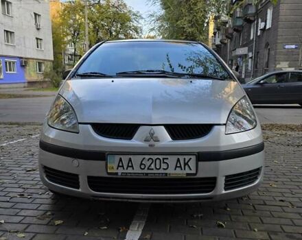 Міцубісі Кольт 2004 у Кам'янське (Дніпродзержинськ) на Automoto.ua Сірий Міцубісі Кольт, об'ємом двигуна 1.3 л та пробігом 170 тис. км за 4400 $, фото 1 на Automoto.ua