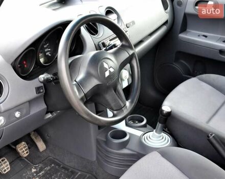 Міцубісі Кольт 2004 у Львові на Automoto.ua Сірий Міцубісі Кольт, об'ємом двигуна 1.3 л та пробігом 210 тис. км за 3500 $, фото 17 на Automoto.ua