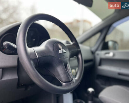 Сірий Міцубісі Кольт, об'ємом двигуна 1.33 л та пробігом 144 тис. км за 4999 $, фото 7 на Automoto.ua