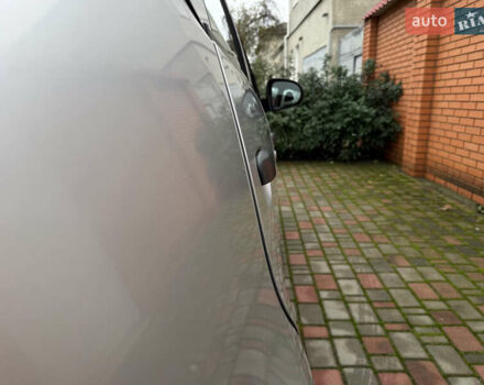 Серый Мицубиси Кольт, объемом двигателя 1.33 л и пробегом 129 тыс. км за 3950 $, фото 5 на Automoto.ua