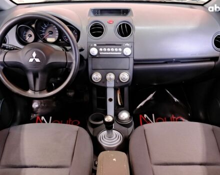 Серый Мицубиси Кольт, объемом двигателя 1.3 л и пробегом 156 тыс. км за 4400 $, фото 7 на Automoto.ua