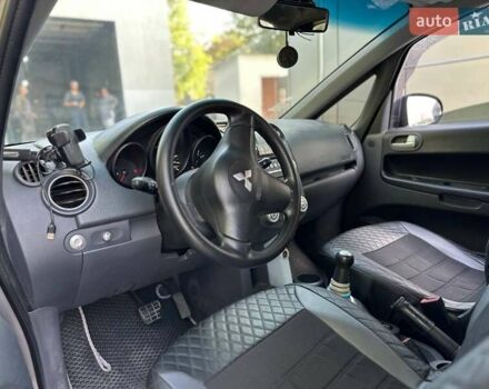Сірий Міцубісі Кольт, об'ємом двигуна 1.33 л та пробігом 177 тис. км за 3999 $, фото 4 на Automoto.ua