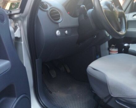 Сірий Міцубісі Кольт, об'ємом двигуна 1.3 л та пробігом 228 тис. км за 3800 $, фото 5 на Automoto.ua