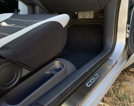 Сірий Міцубісі Кольт, об'ємом двигуна 1.3 л та пробігом 188 тис. км за 4100 $, фото 9 на Automoto.ua