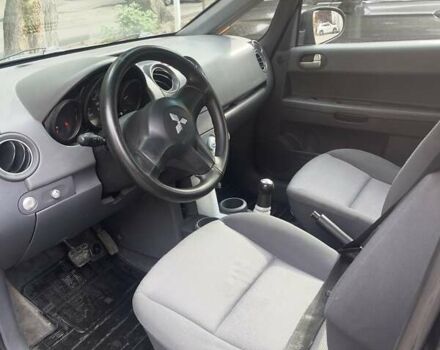 Сірий Міцубісі Кольт, об'ємом двигуна 1.33 л та пробігом 114 тис. км за 4000 $, фото 5 на Automoto.ua